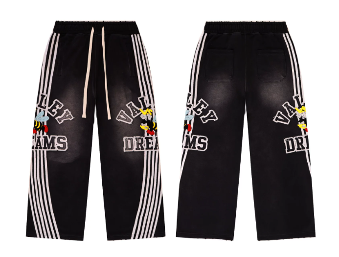 Vale Forever Valley Dreams Bee Graphic Tracksuit Set